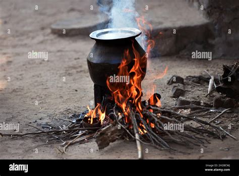 what gas is used for cooking in india